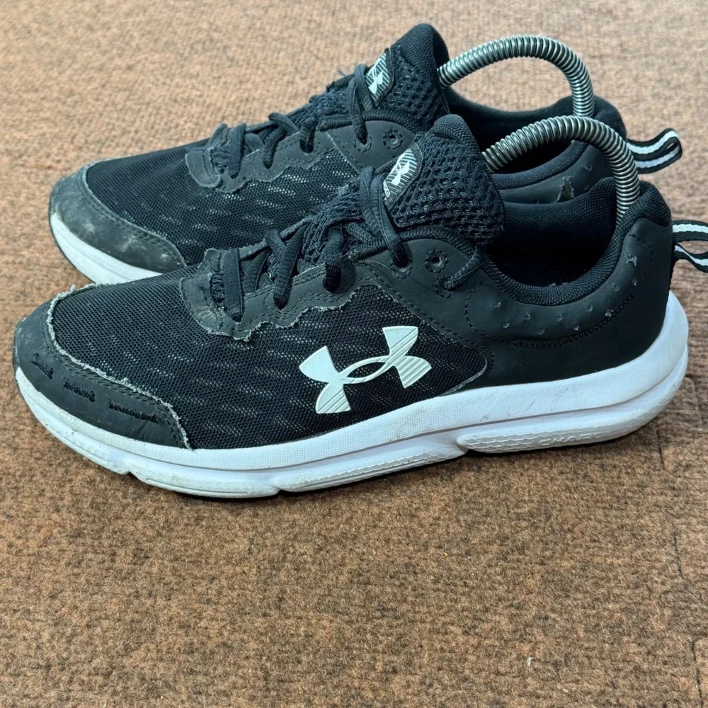 C- Under Armour Charged Impulse 3 Black White Running Shoes 3026175-001 Mens 7.5